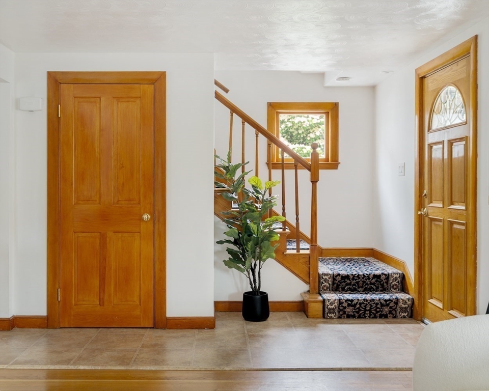 Medford, Massachusetts 02155, United States, 4 Bedrooms Bedrooms, ,3 BathroomsBathrooms,Residential,Active,147907