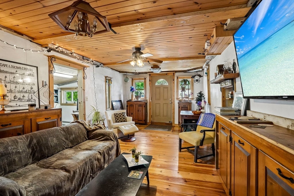 49 Ellerton St
