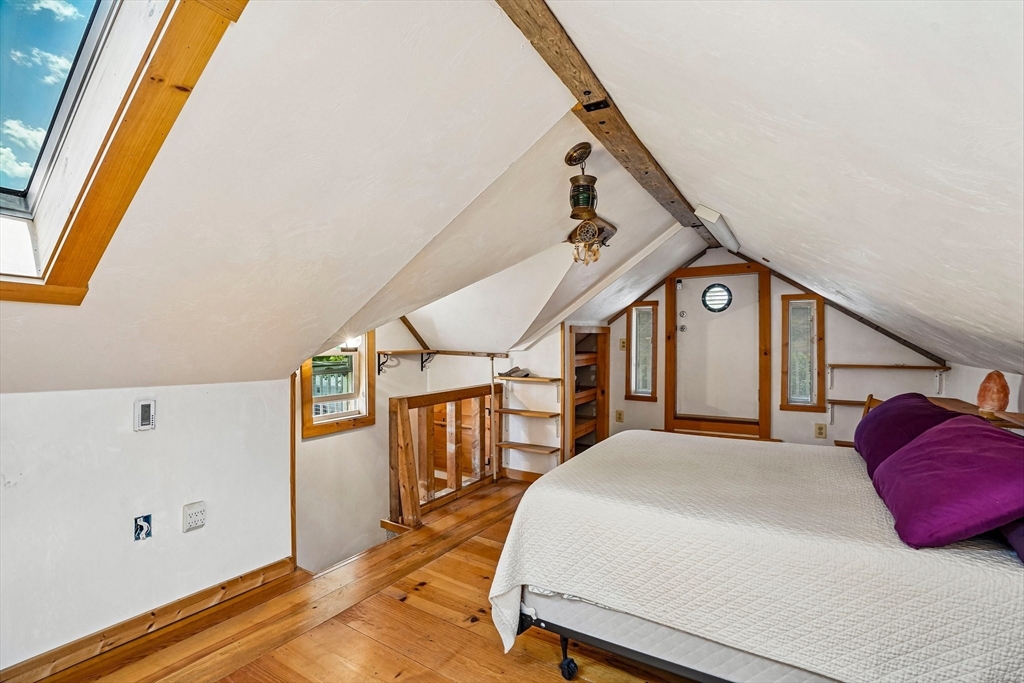 49 Ellerton St