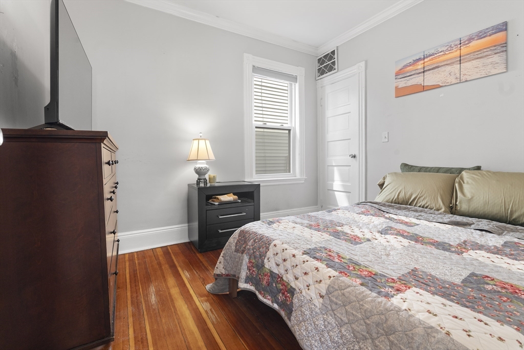 22 Buttonwood Street #1, Boston, MA Photo #12