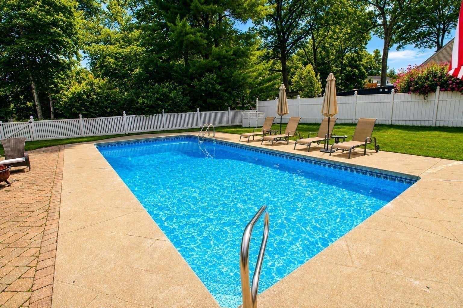 52 Brentwood RD, Chelmsford, MA Photo #35