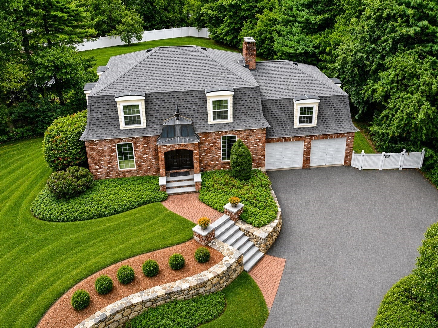 52 Brentwood