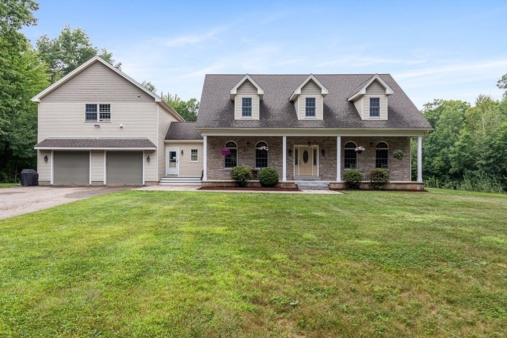 730 Scott Rd, Oakham, MA Photo #1