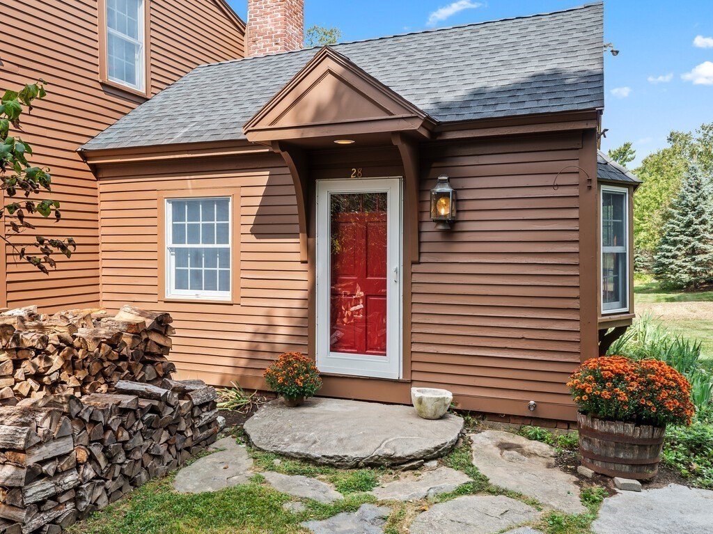 28 Merriam Rd