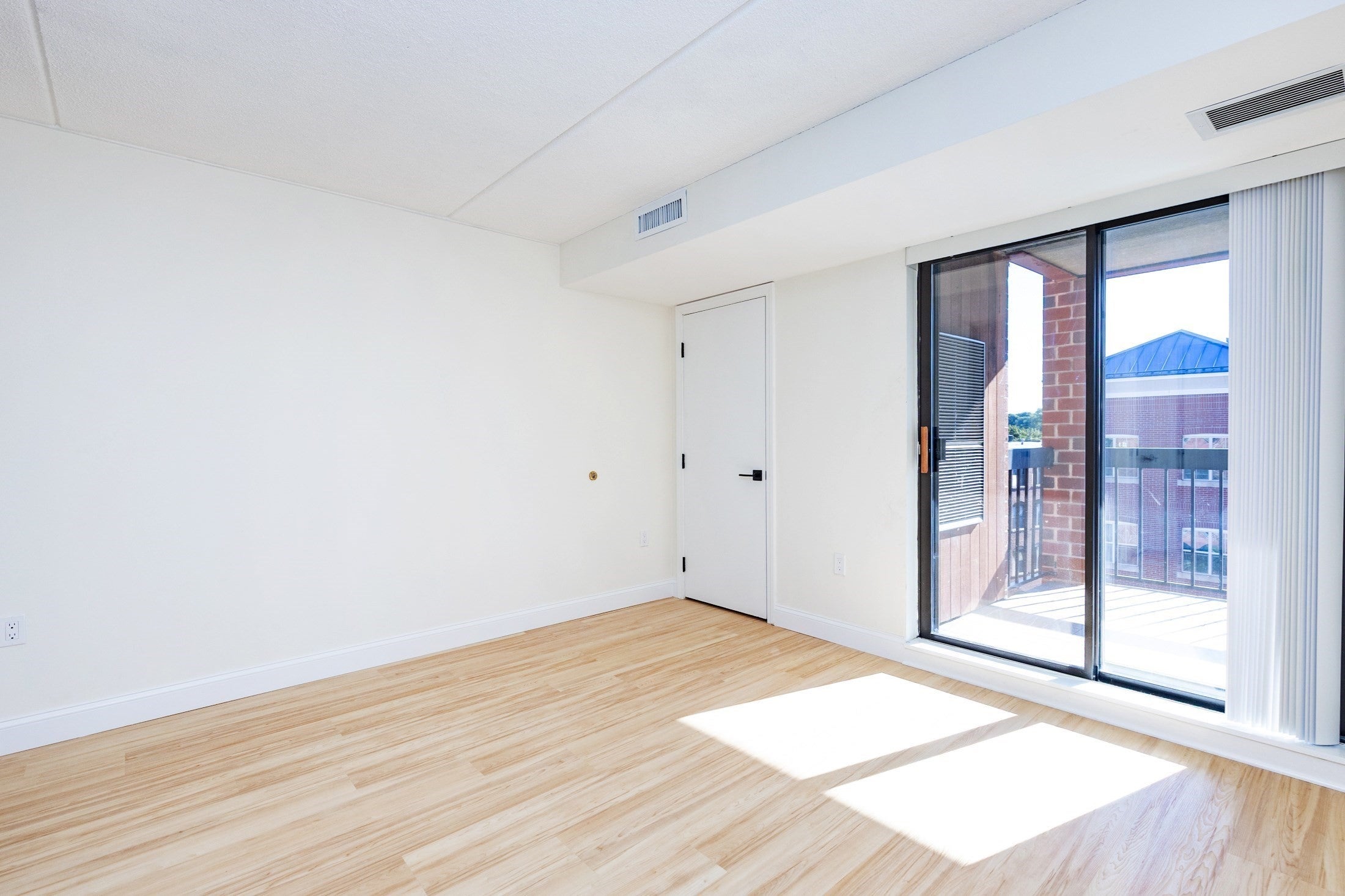 60 Rantoul St #503N, Beverly, MA, 60 Rantoul St #503N, Beverly, MA Photo #11