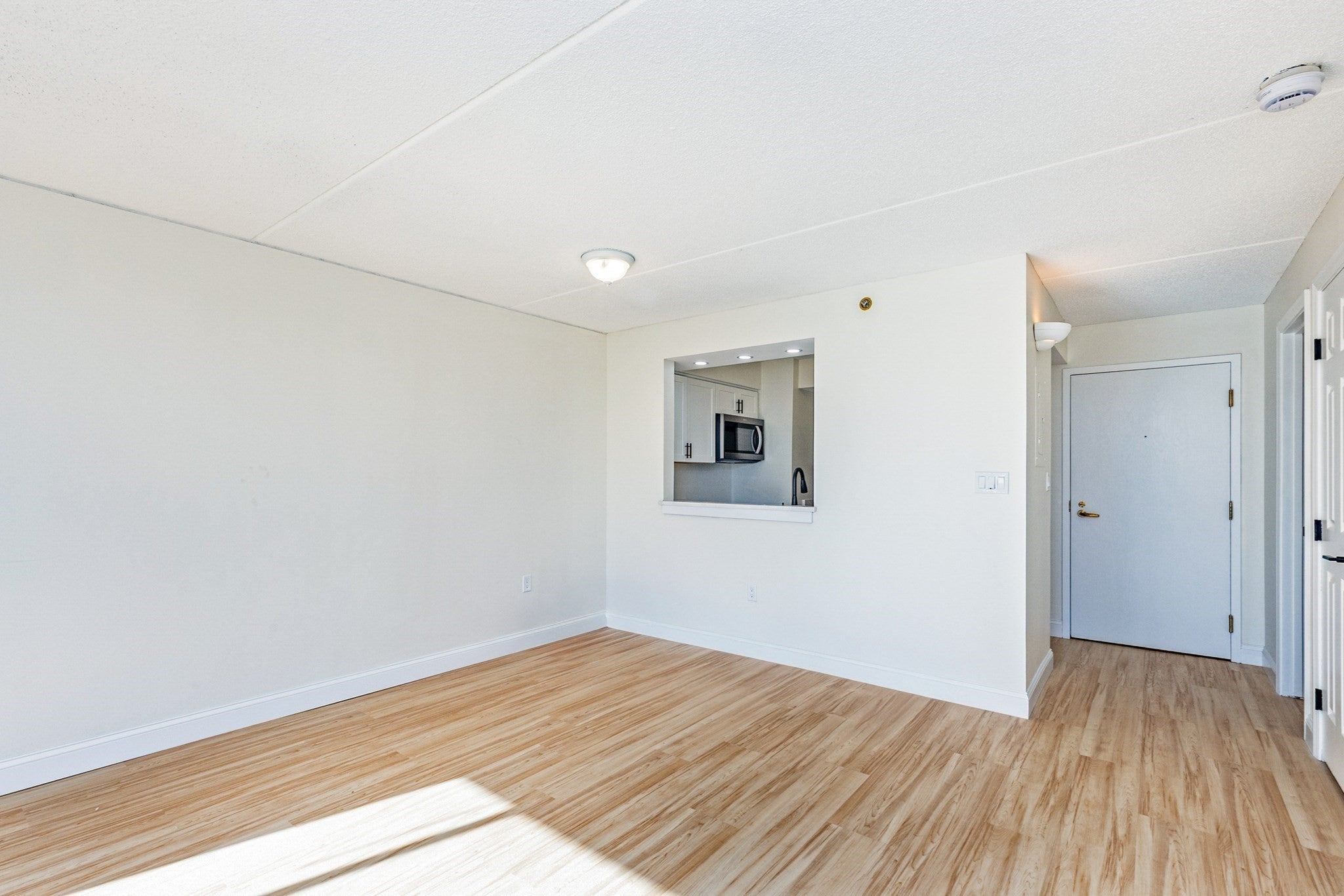 60 Rantoul St #503N, Beverly, MA, 60 Rantoul St #503N, Beverly, MA Photo #3