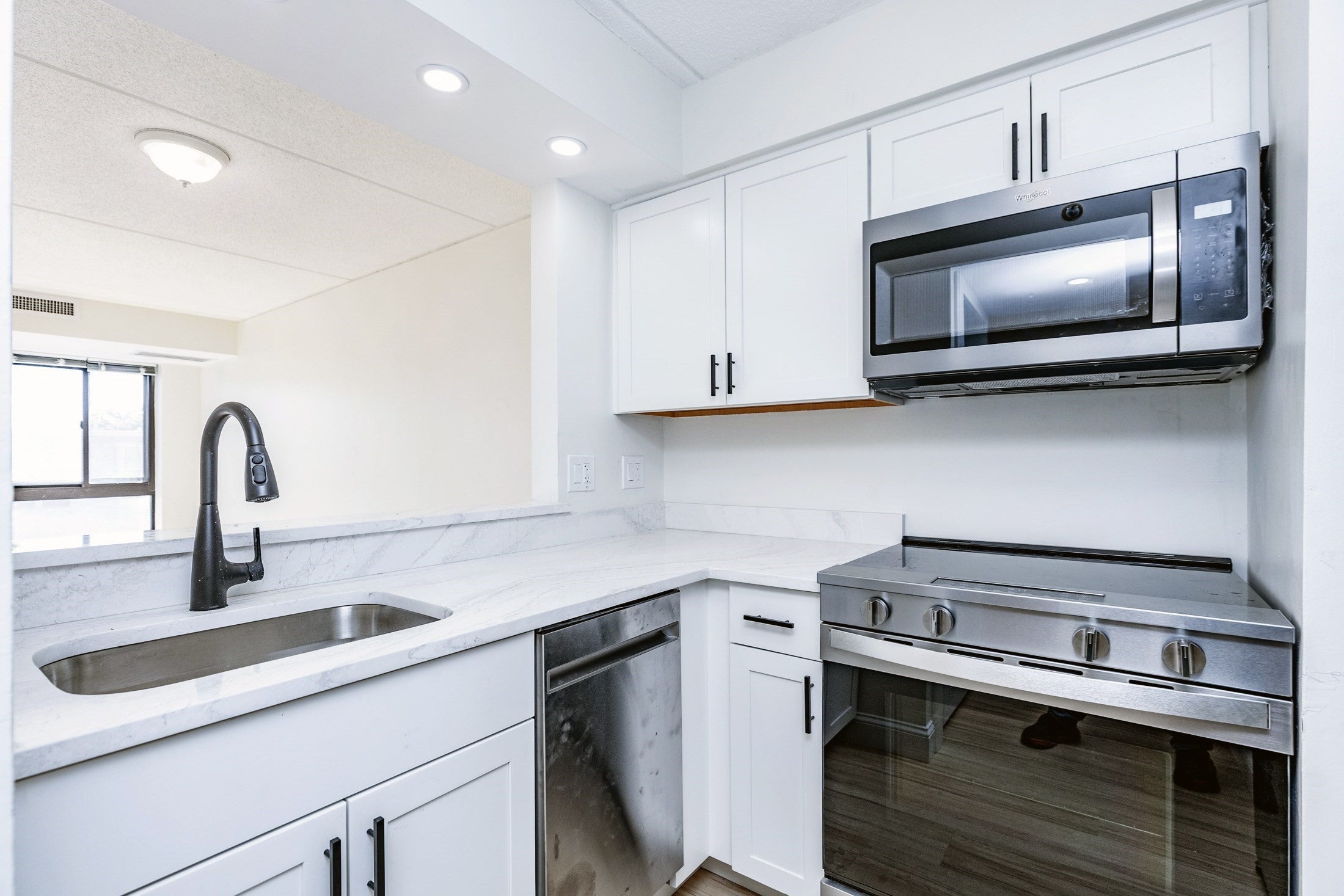 60 Rantoul St #503N, Beverly, MA, 60 Rantoul St #503N, Beverly, MA Photo #5