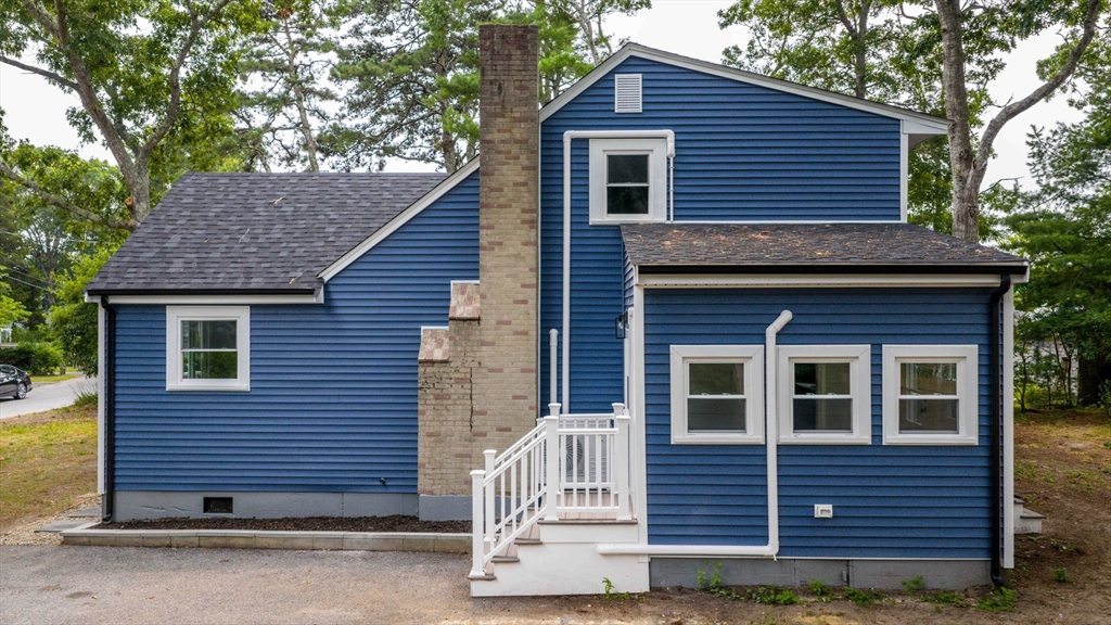 12 Chippewa Dr