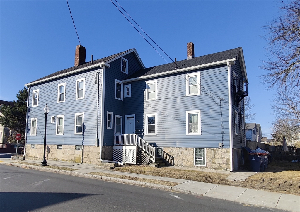 109 Smith St