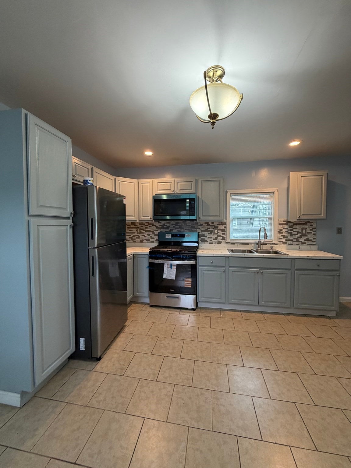 382 Green St Ext, Brockton, MA Photo #5
