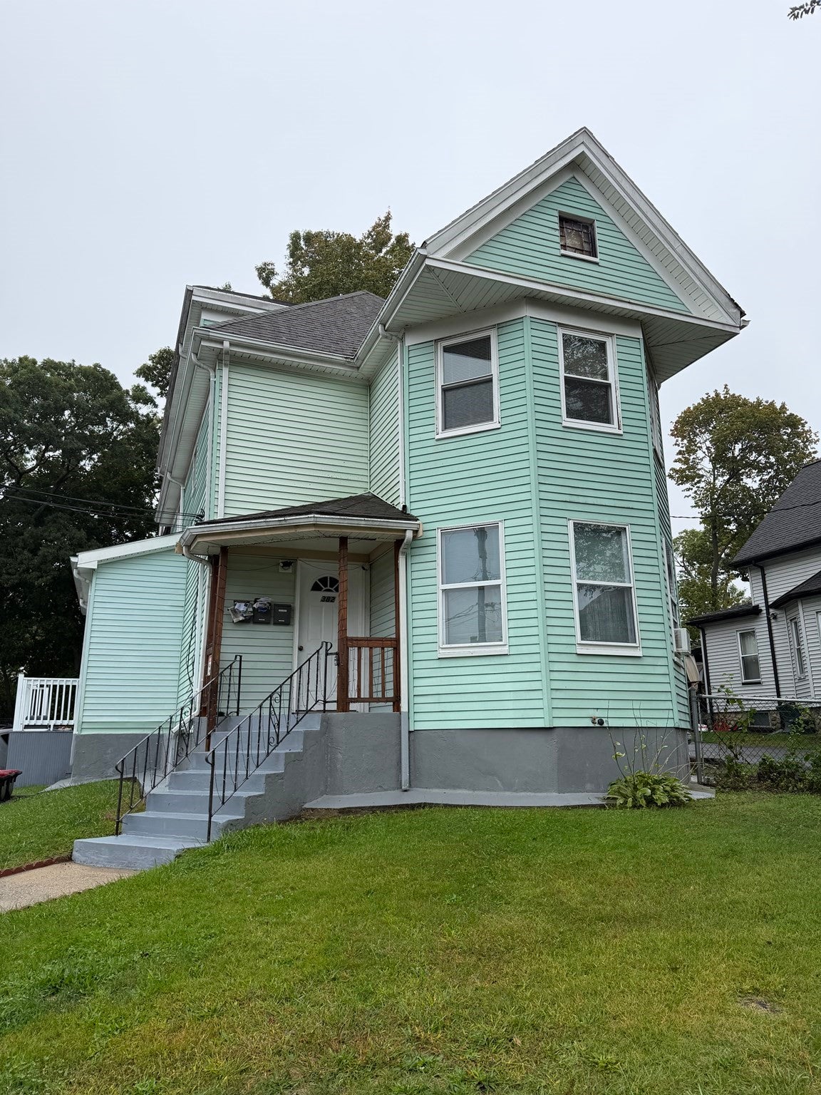 382 Green St Ext, Brockton, MA Photo #1