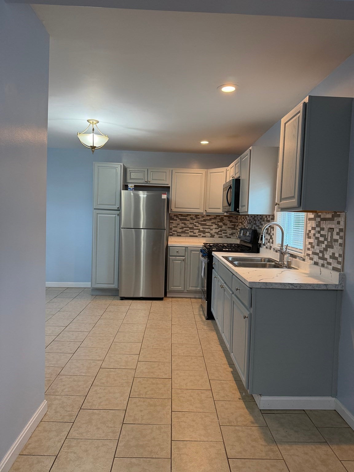 382 Green St Ext, Brockton, MA Photo #3
