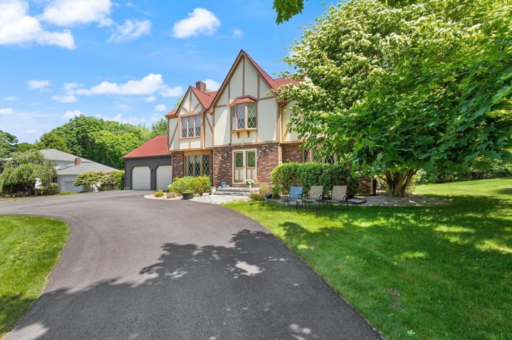 80 Hampton Rd