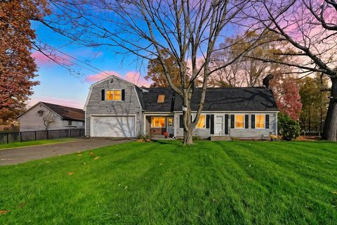 Photo of 67 Streiber Dr, Chicopee, MA 01020 (MLS # 73451376)