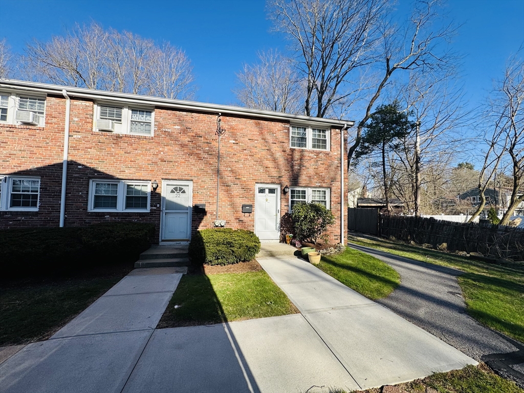 23 Regency Dr 23