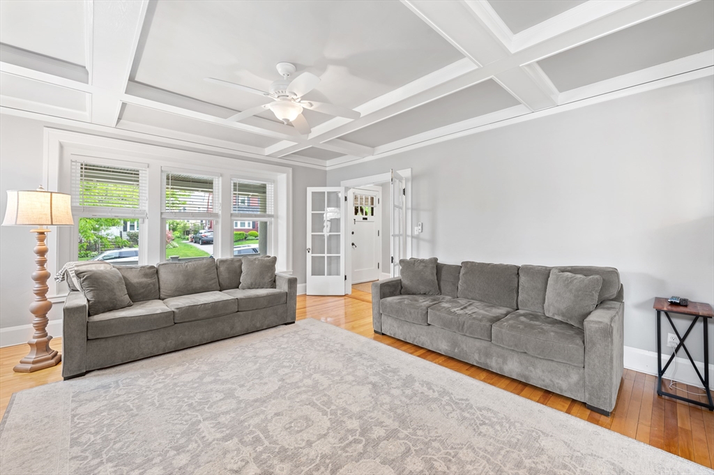 23 Devens Rd
