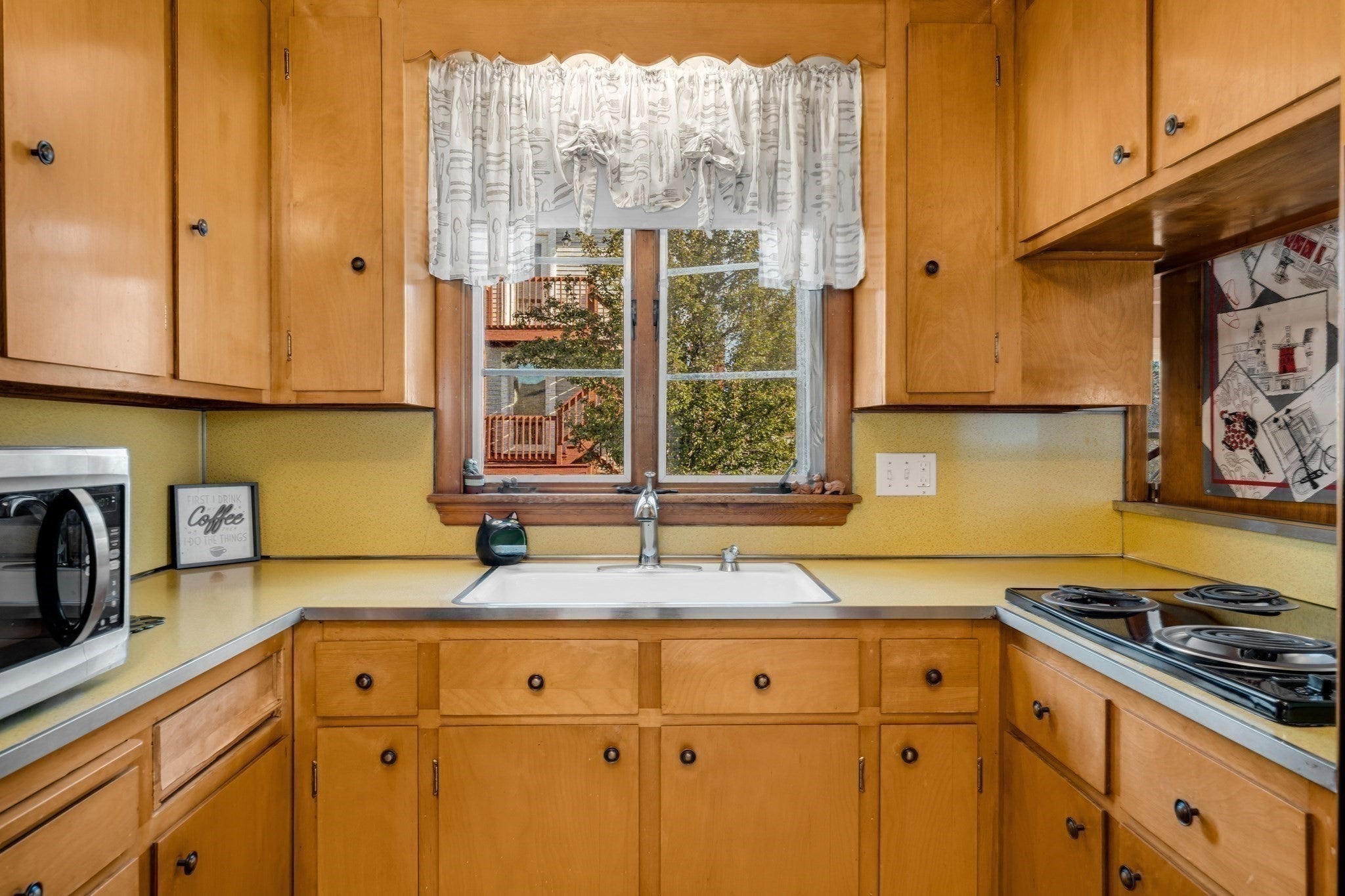 45 Sigourney St, Revere, MA, 45 Sigourney St, Revere, MA Photo #9