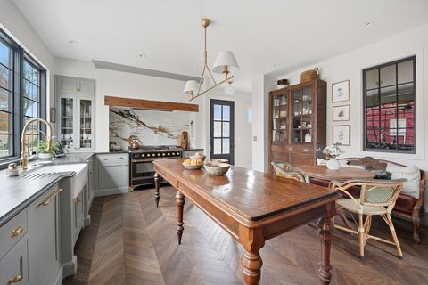 151 Lincoln Street Holyoke MA 01040