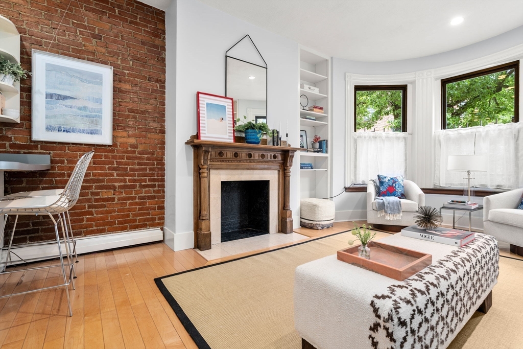 195 Saint Botolph Street 1A
