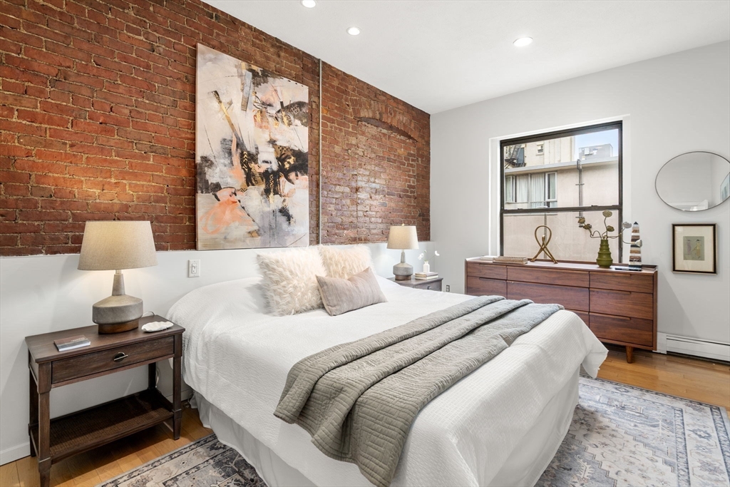195 Saint Botolph Street 1A