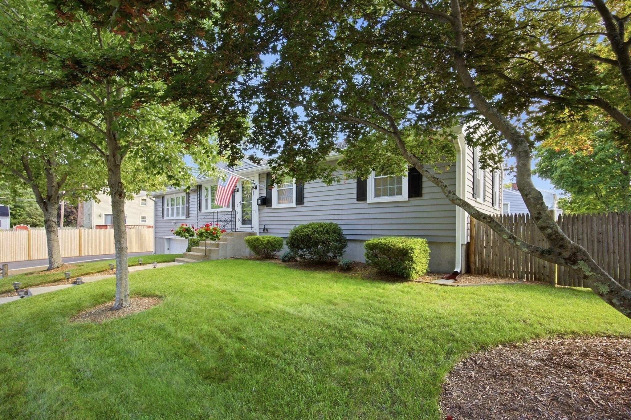 17 Grove Ave, Holbrook, MA Photo #2
