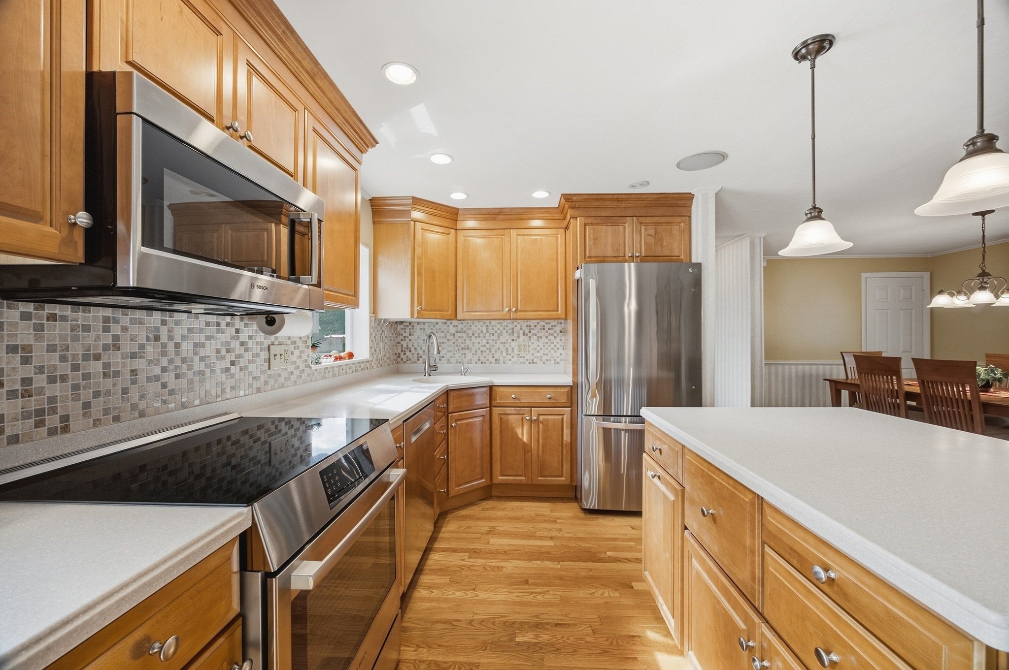 17 Grove Ave, Holbrook, MA Photo #6