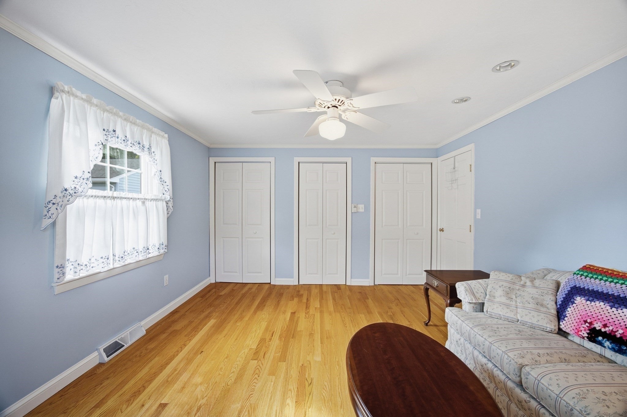 17 Grove Ave, Holbrook, MA Photo #16