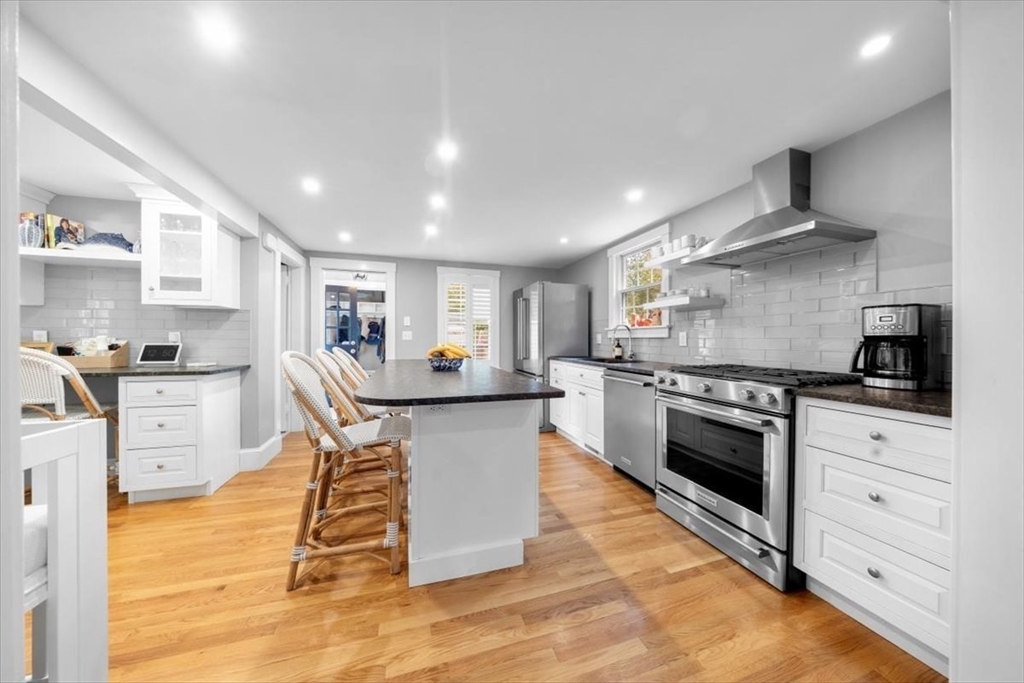 36 Burr Road