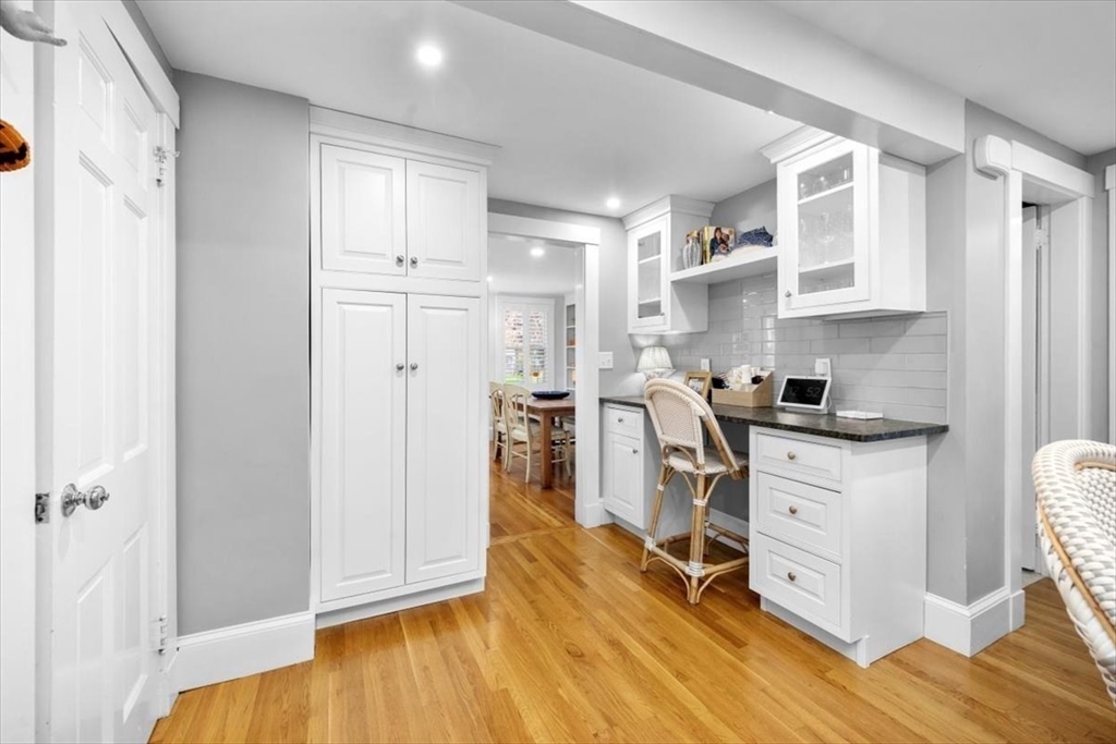 36 Burr Road
