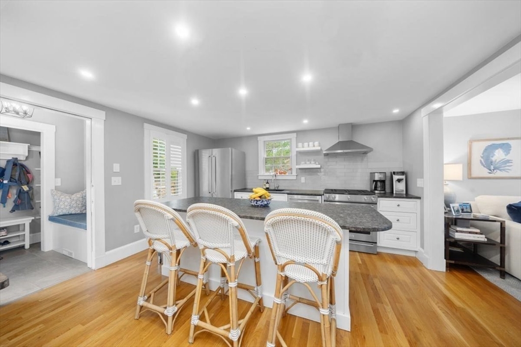 36 Burr Road