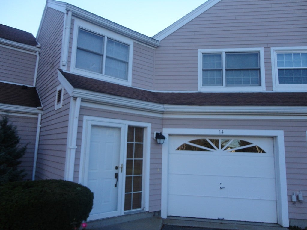 14 Drake Cir #14, Walpole, MA Photo #1