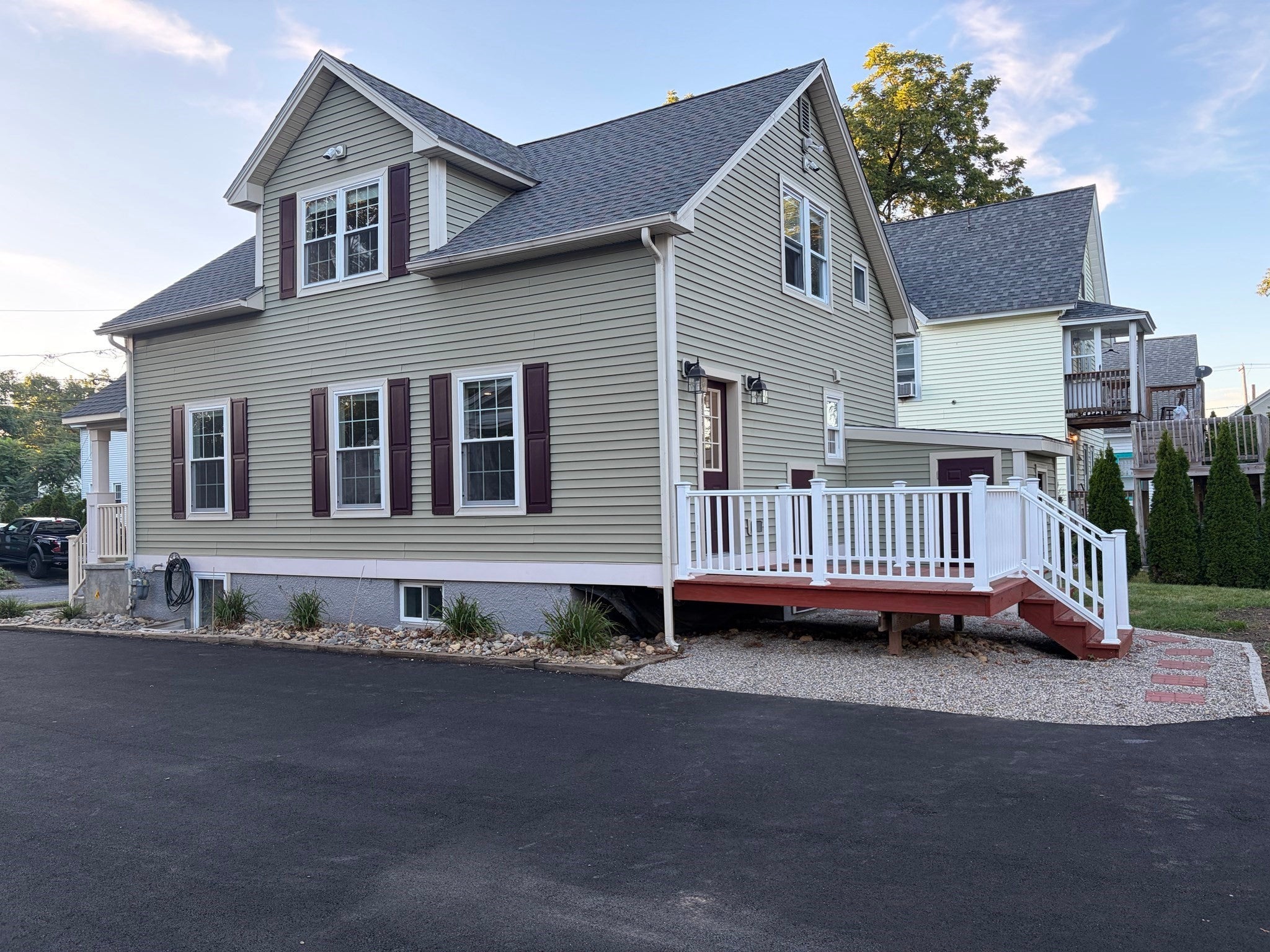 7 Gold St