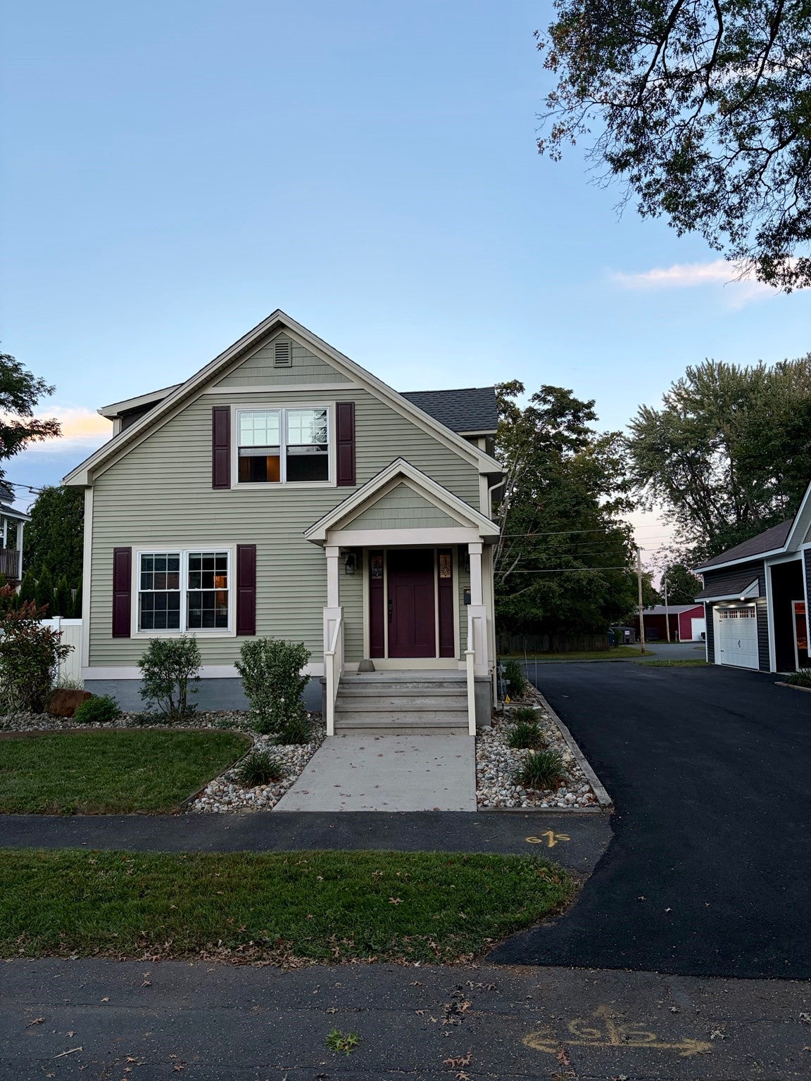 7 Gold St