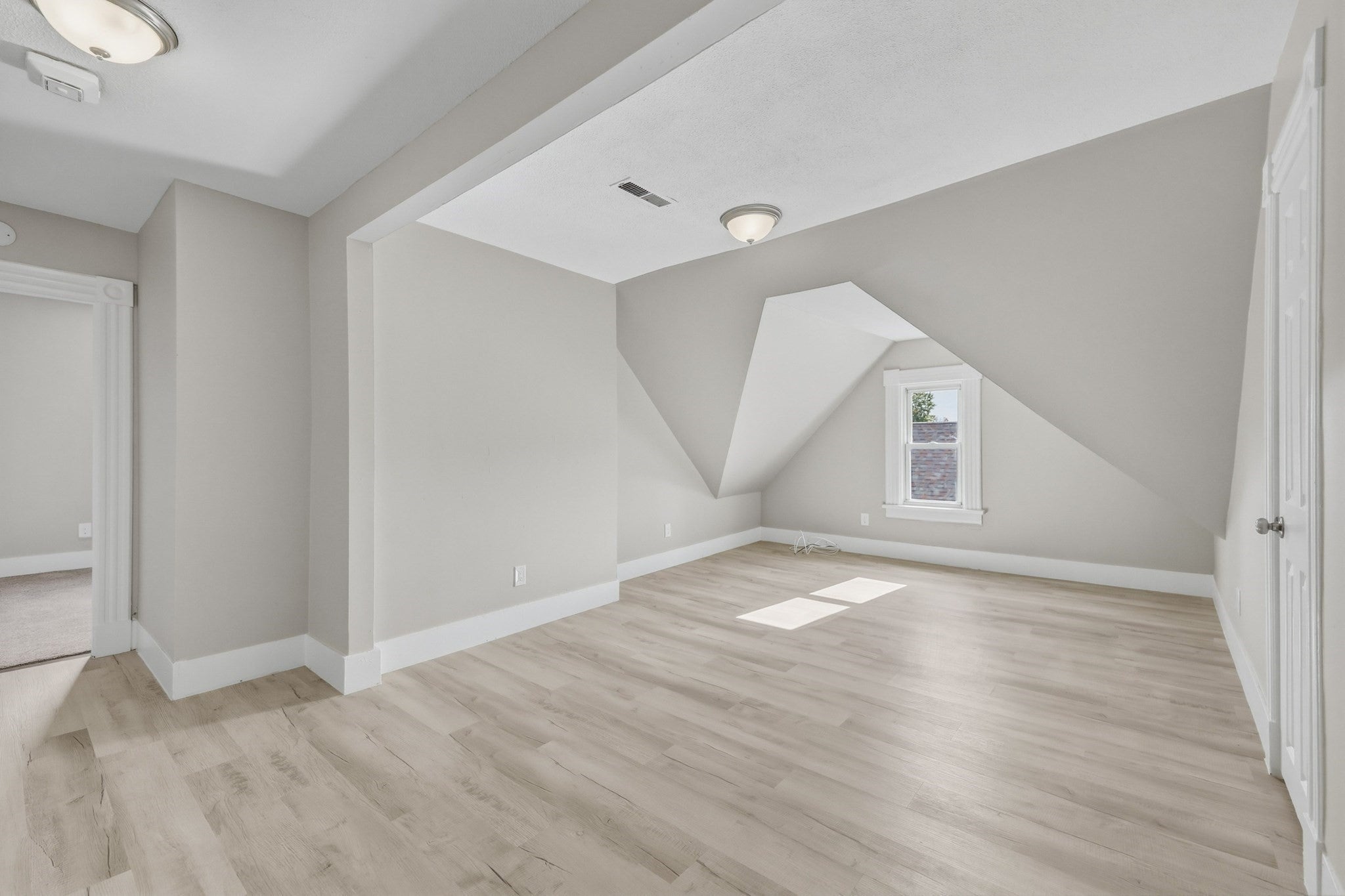 580 Main St, West Springfield, MA, 580 Main St, West Springfield, MA Photo #9