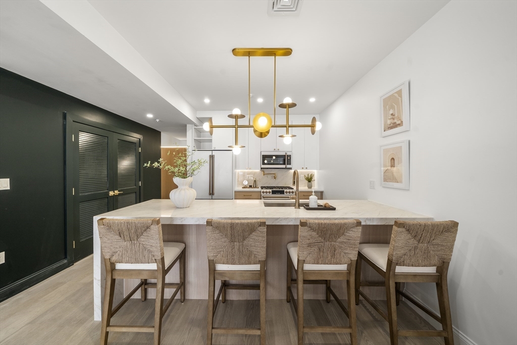 51 North Margin St 1