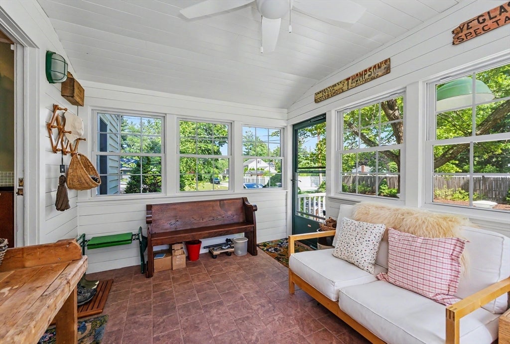 10 Dorrance Street