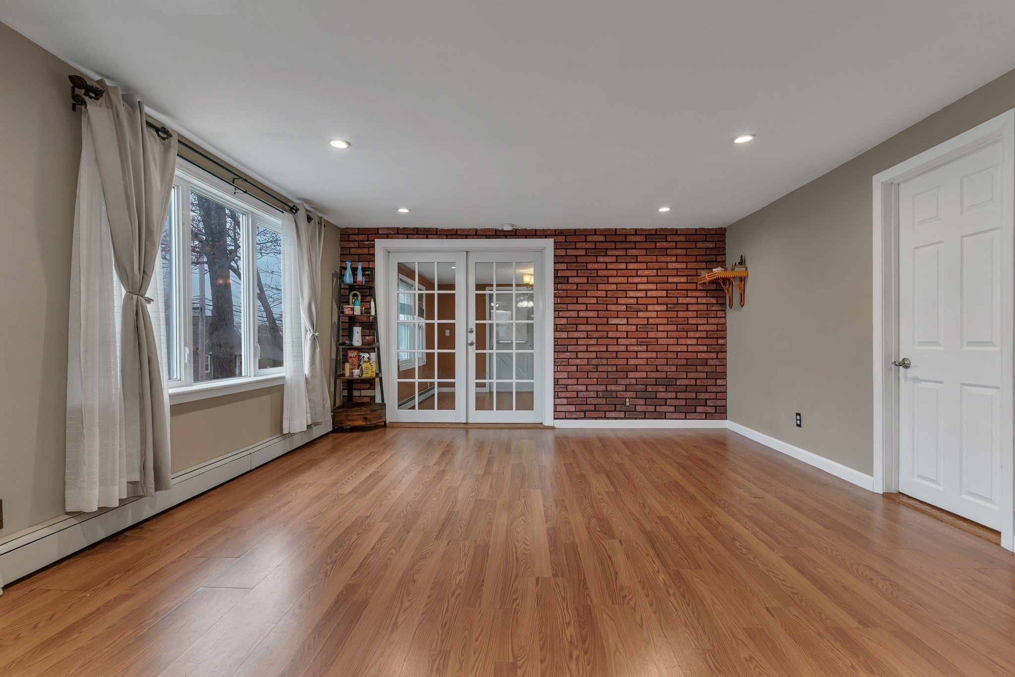 204 Talcott St, Woonsocket, RI Photo #17