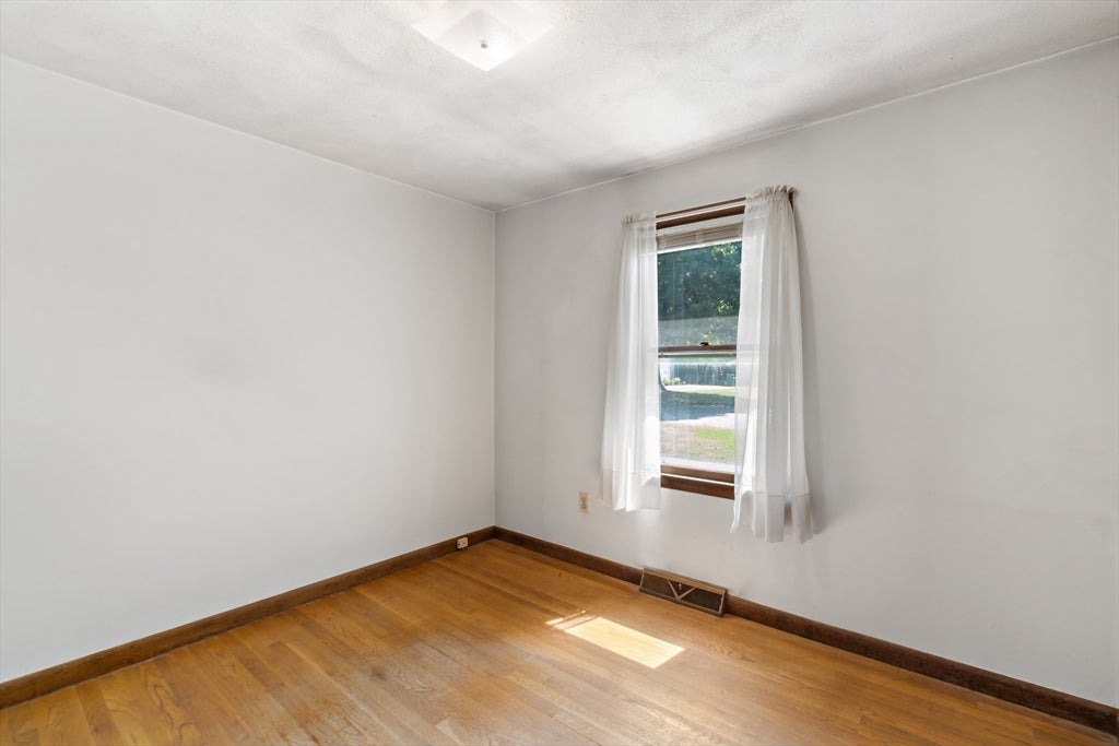 39 Grant Street, Attleboro, MA, 39 Grant Street, Attleboro, MA Photo #17