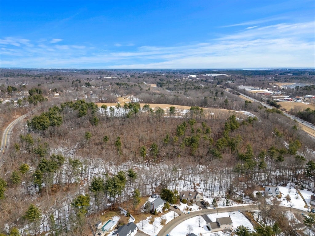 11 Pond Hill
