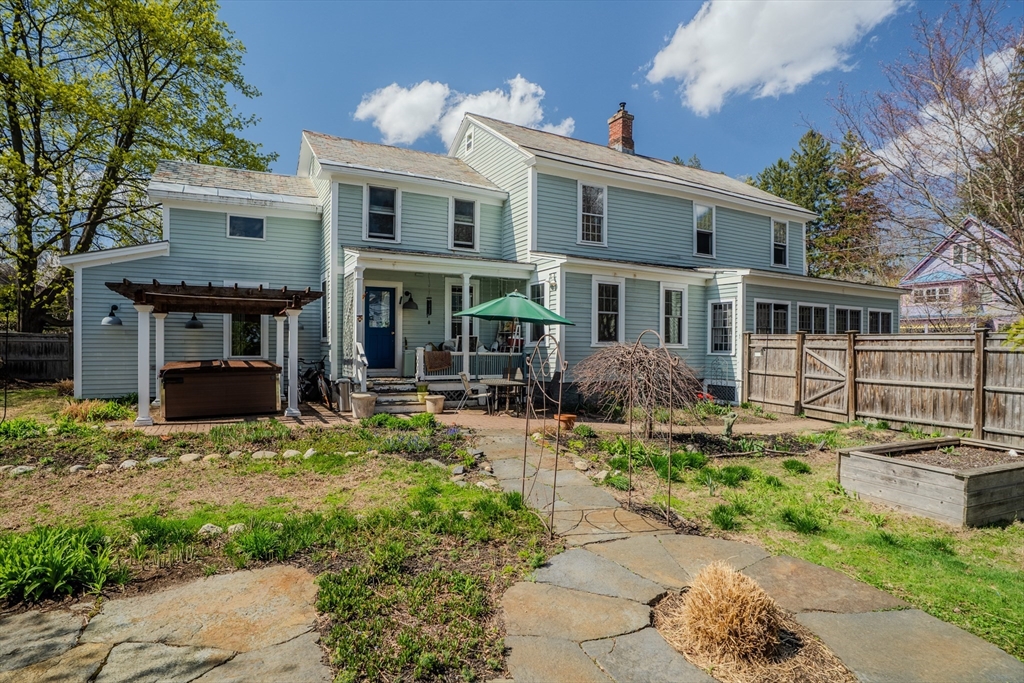 49 Lyman Rd