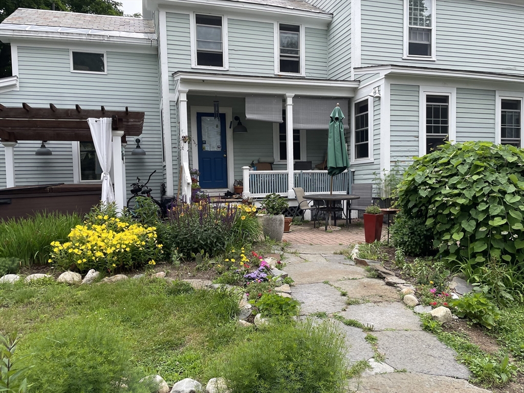 49 Lyman Rd