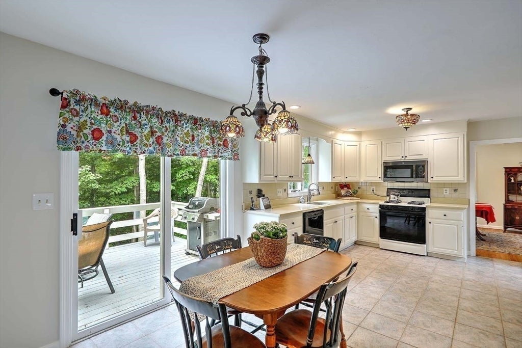 1 Greenwood Dr, Millis, MA, 1 Greenwood Dr, Millis, MA Photo #21