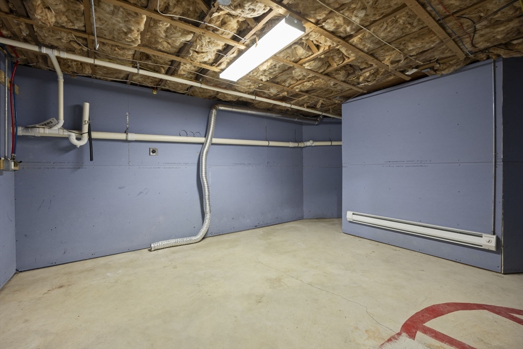 Chatham, Massachusetts 02633, United States, 1 Bedroom Bedrooms, ,1 BathroomBathrooms,Residential,Active,106316