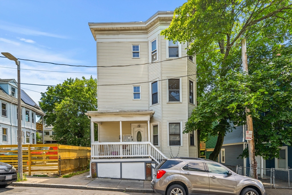 76 Bellevue St