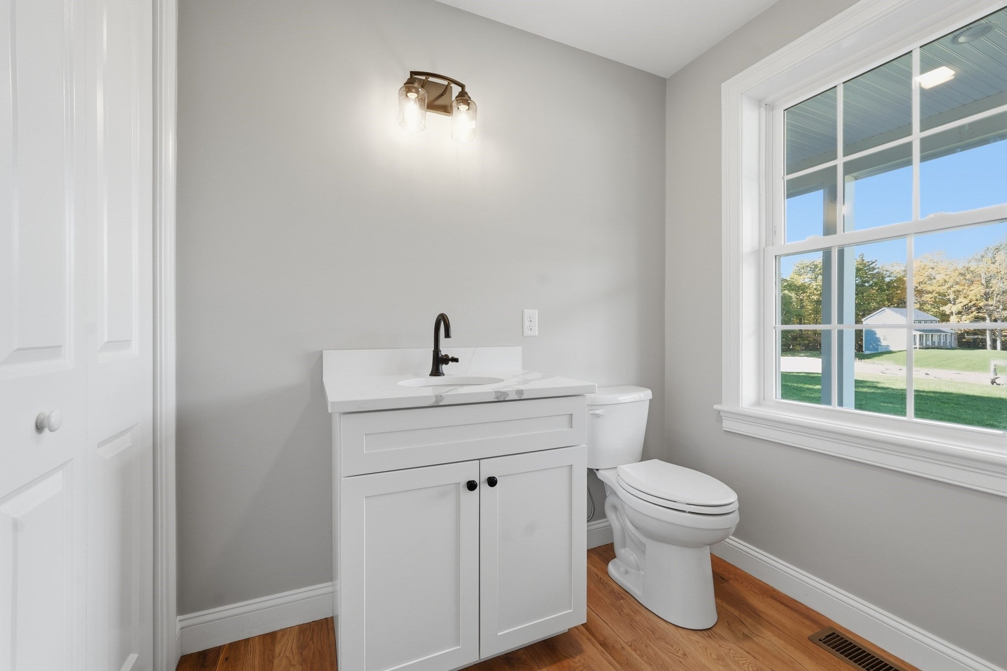 126 Townsend Harbor Rd, Lunenburg, MA, 126 Townsend Harbor Rd, Lunenburg, MA Photo #16
