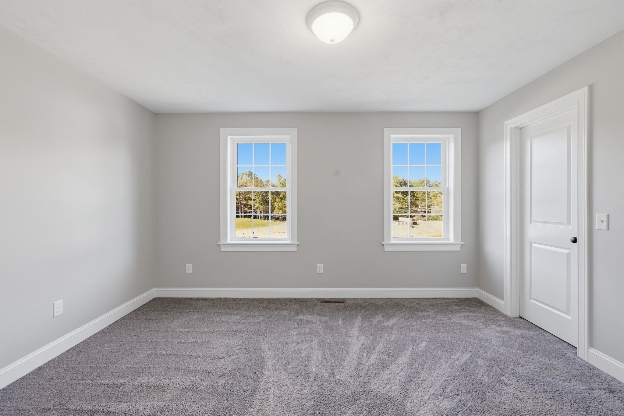 126 Townsend Harbor Rd, Lunenburg, MA, 126 Townsend Harbor Rd, Lunenburg, MA Photo #24