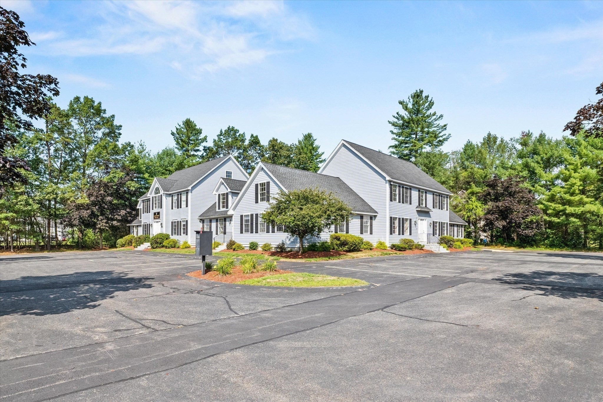 484 Groton Rd