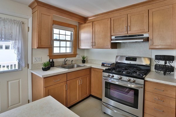 15 Trull St. 15
