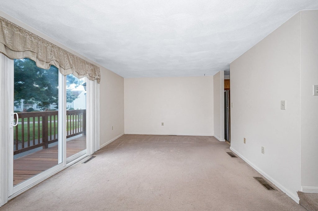 23 Patrick Rd #23, Tewksbury, MA, 23 Patrick Rd #23, Tewksbury, MA Photo #6