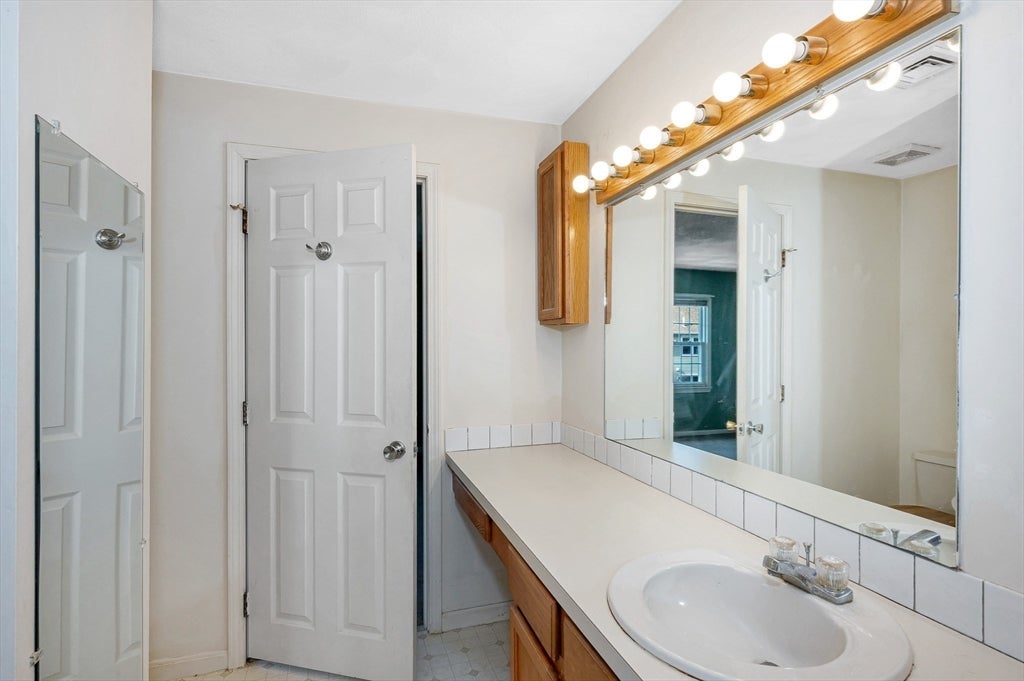 23 Patrick Rd #23, Tewksbury, MA, 23 Patrick Rd #23, Tewksbury, MA Photo #22